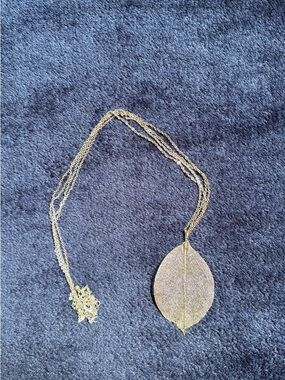 Silver Leaf Pendant Necklace - Women's Jewelry